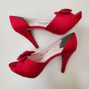 David's Bridal lipstick red Satin D'Orsay Pump Shoes NWOT
